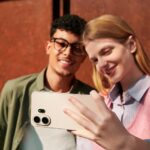 Smartphone-ul Android TCL NXTPAPER 70 Pro oferă confort vizual pe tot parcursul zilei